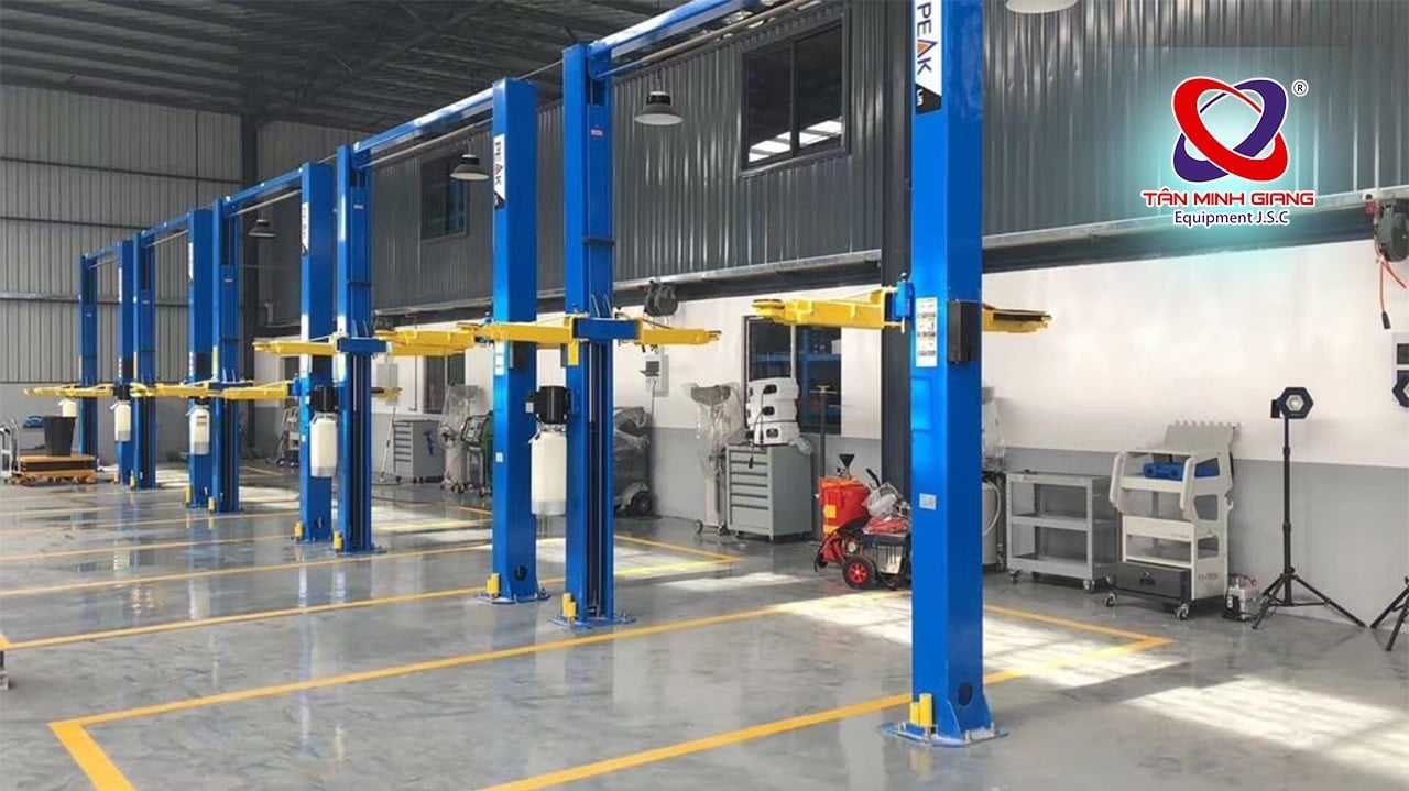 Cầu nâng 2 trụ Peak 208C